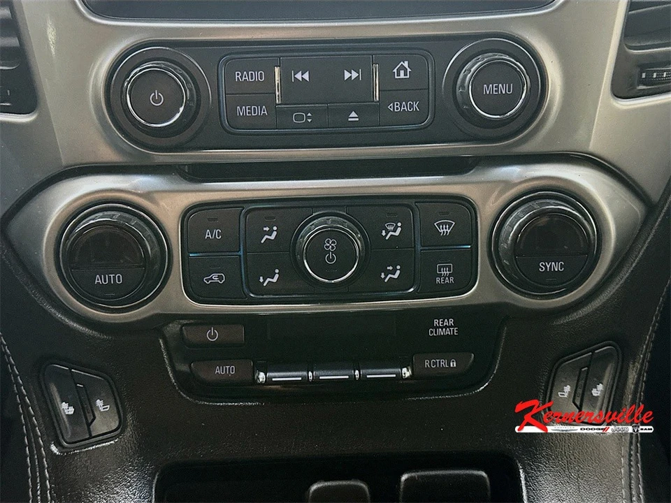 2017 Chevrolet Suburban 12th Gen - Image 18 of 21