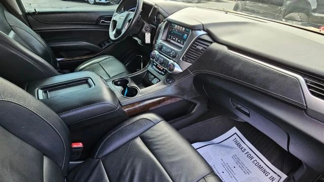 2017 Chevrolet Suburban 11th Gen - Image 14 of 21