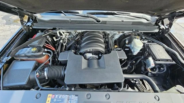 2017 Chevrolet Suburban 11th Gen - Image 13 of 21