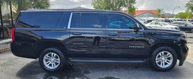 2017 Chevrolet Suburban 11th Gen - Image 4 of 21