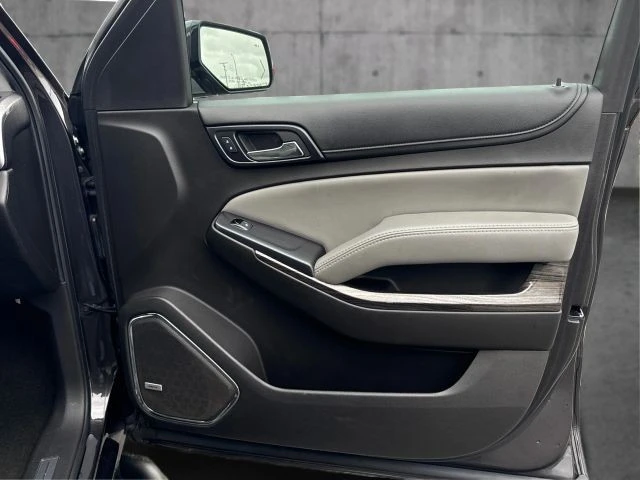 2017 Chevrolet Suburban 12th Gen - Image 21 of 21