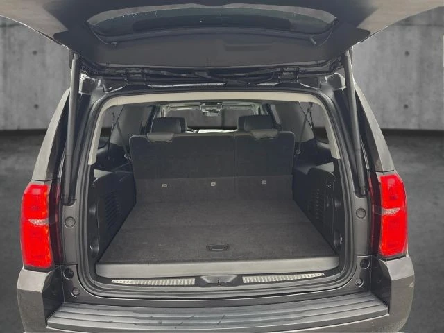 2017 Chevrolet Suburban 12th Gen - Image 13 of 21