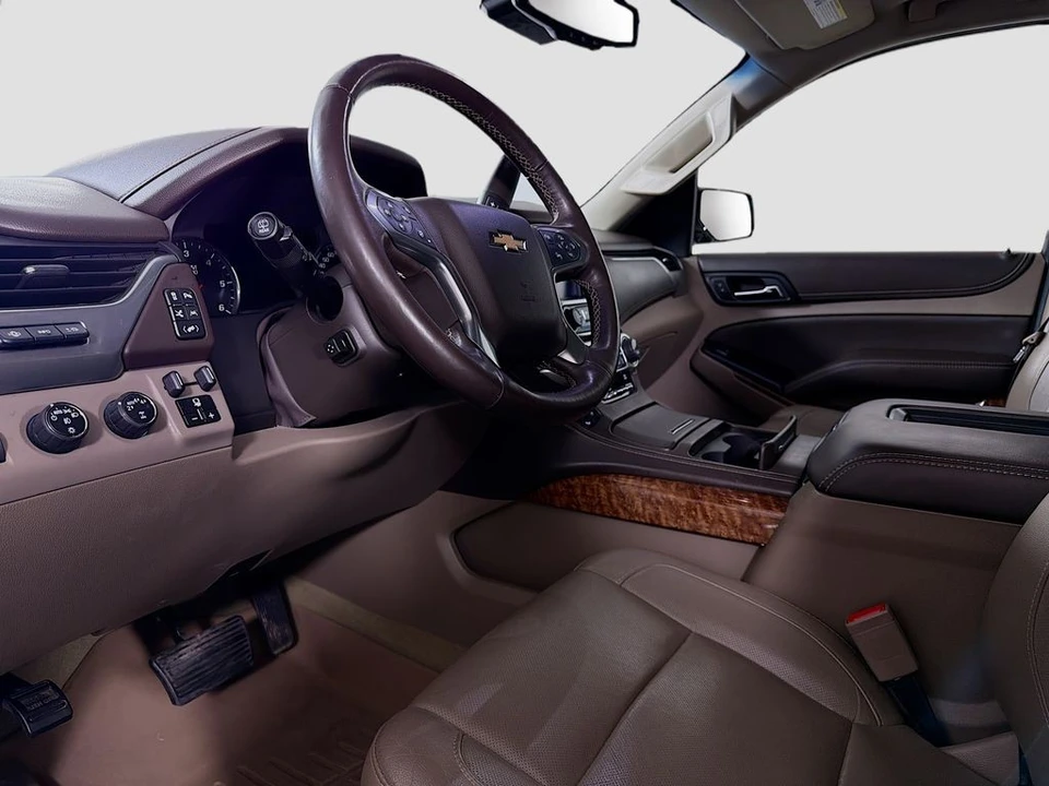 2017 Chevrolet Suburban 11th Gen - Image 10 of 21