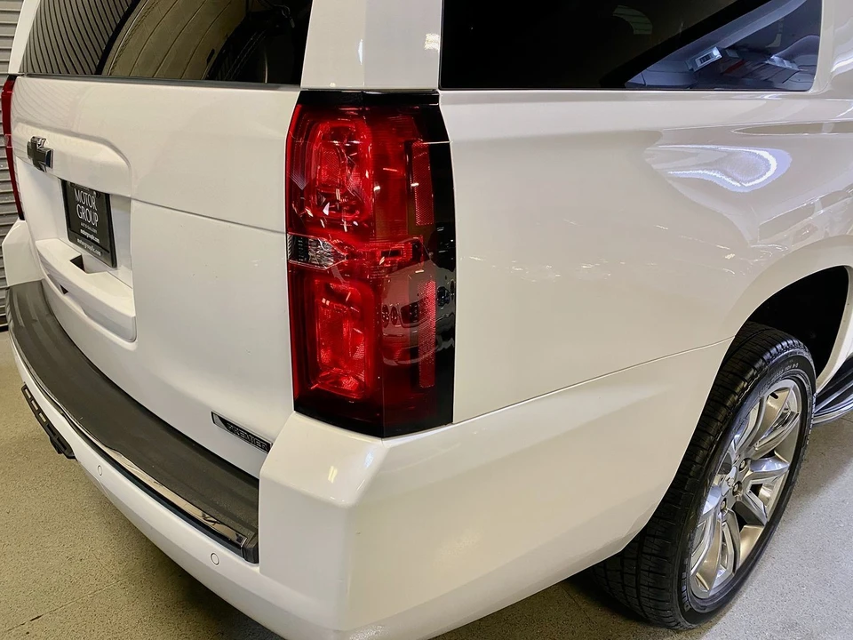 2017 Chevrolet Suburban 11th Gen - Image 17 of 21