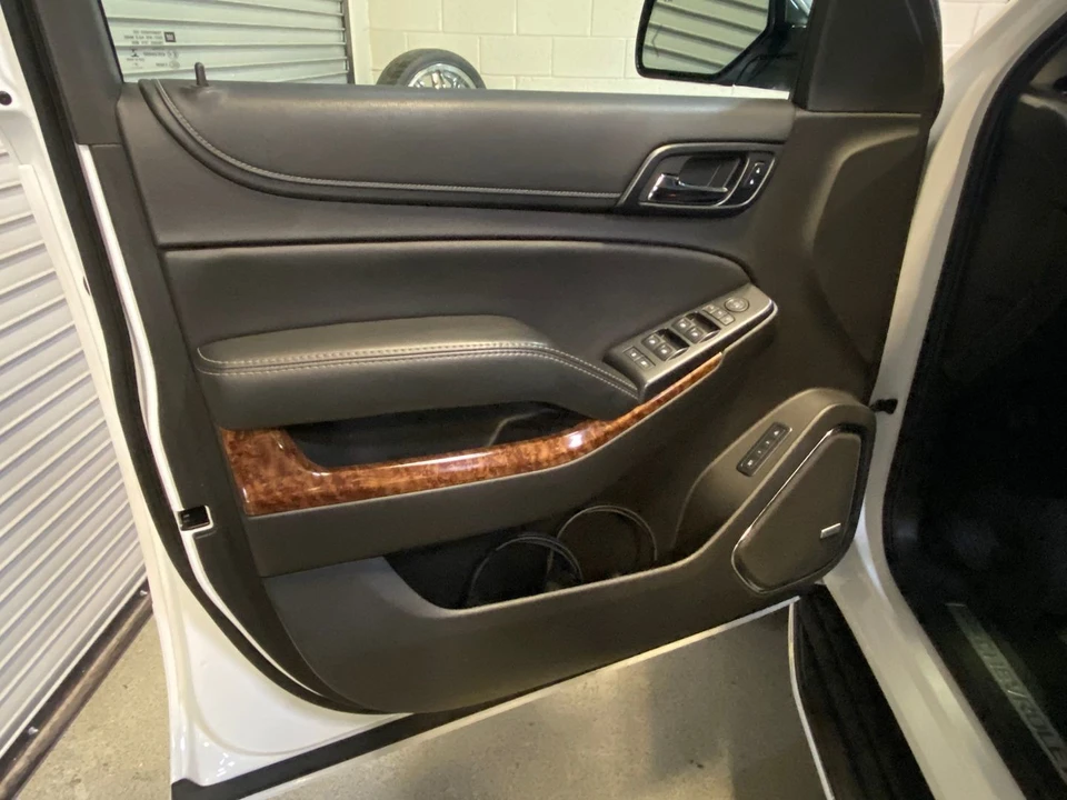 2017 Chevrolet Suburban 11th Gen - Image 21 of 21