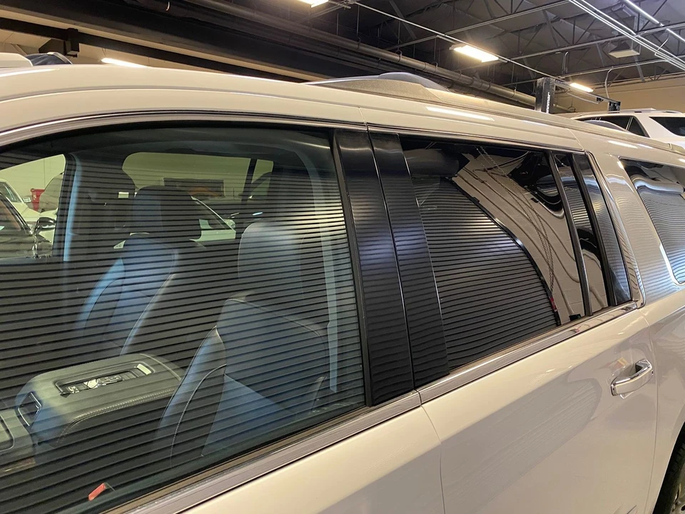 2017 Chevrolet Suburban 11th Gen - Image 14 of 21