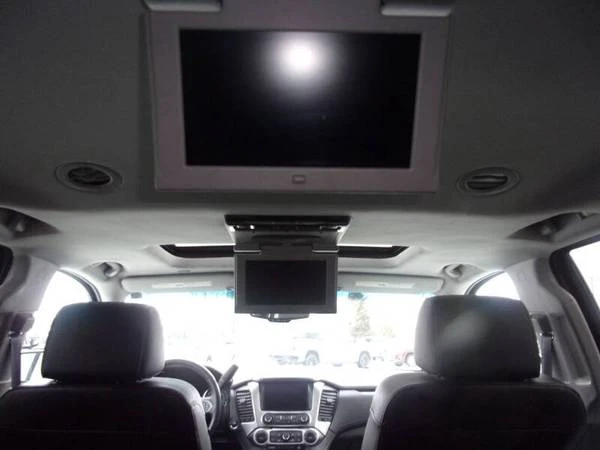 2017 Chevrolet Suburban 11th Gen - Image 18 of 21