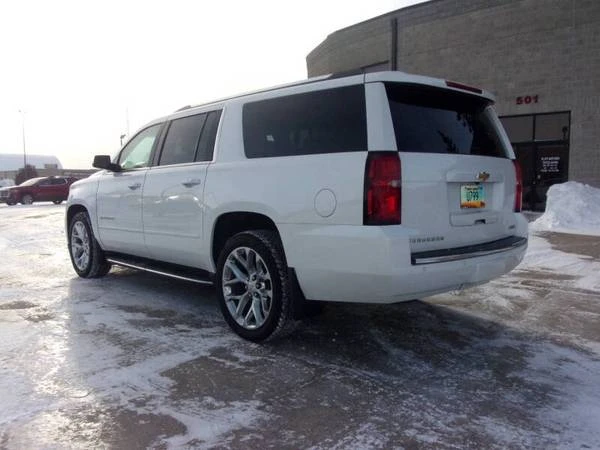 2017 Chevrolet Suburban 11th Gen - Image 8 of 21