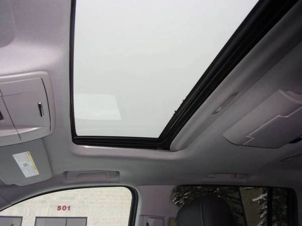 2017 Chevrolet Suburban 11th Gen - Image 15 of 21