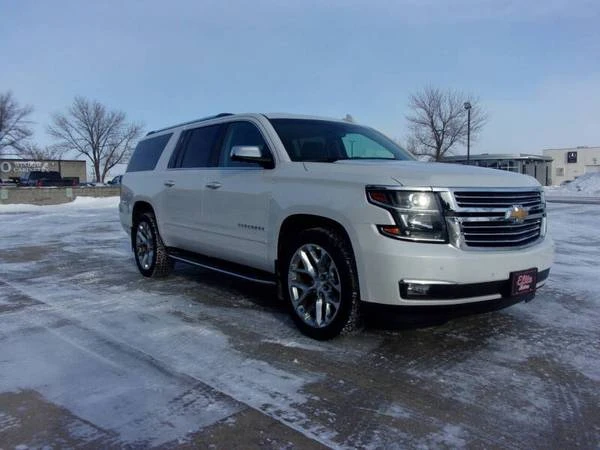 2017 Chevrolet Suburban 11th Gen - Image 4 of 21