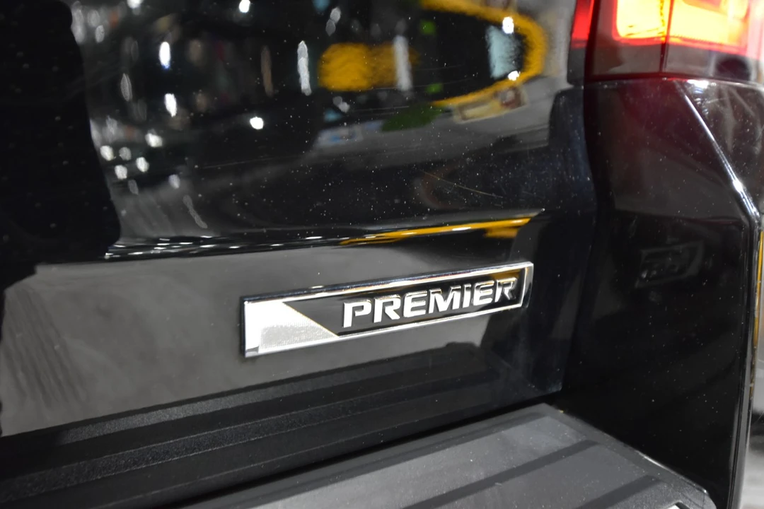 2017 Chevrolet Tahoe 4th Gen - Image 10 of 21