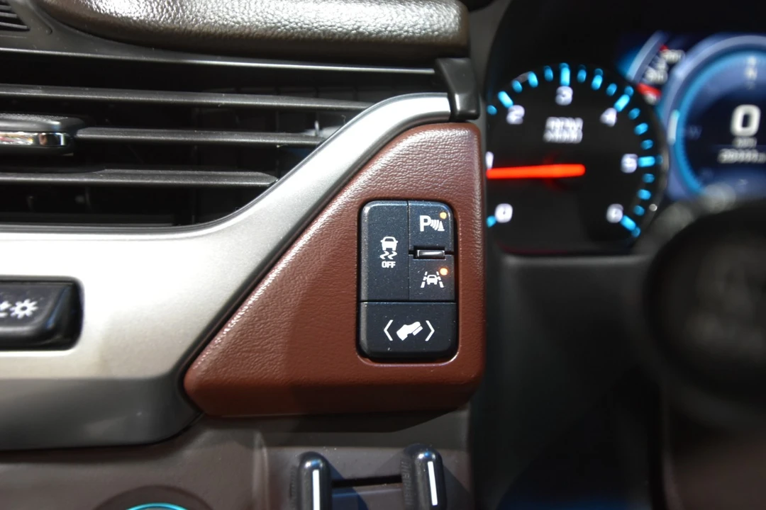 2017 Chevrolet Tahoe 4th Gen - Image 18 of 21