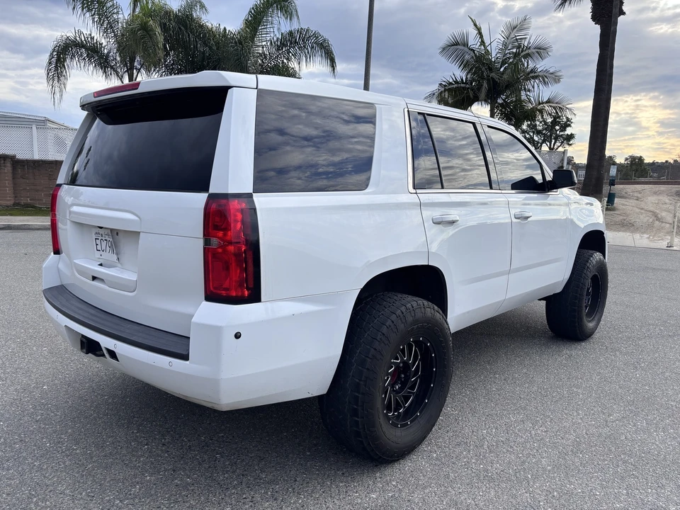 2017 Chevrolet Tahoe 4th Gen - Image 5 of 21