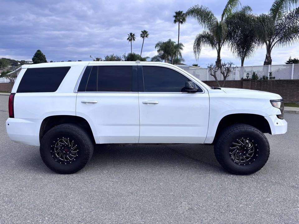 2017 Chevrolet Tahoe 4th Gen - Image 4 of 21