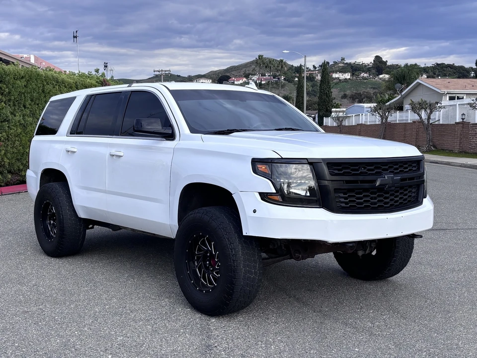 2017 Chevrolet Tahoe 4th Gen - Image 3 of 21
