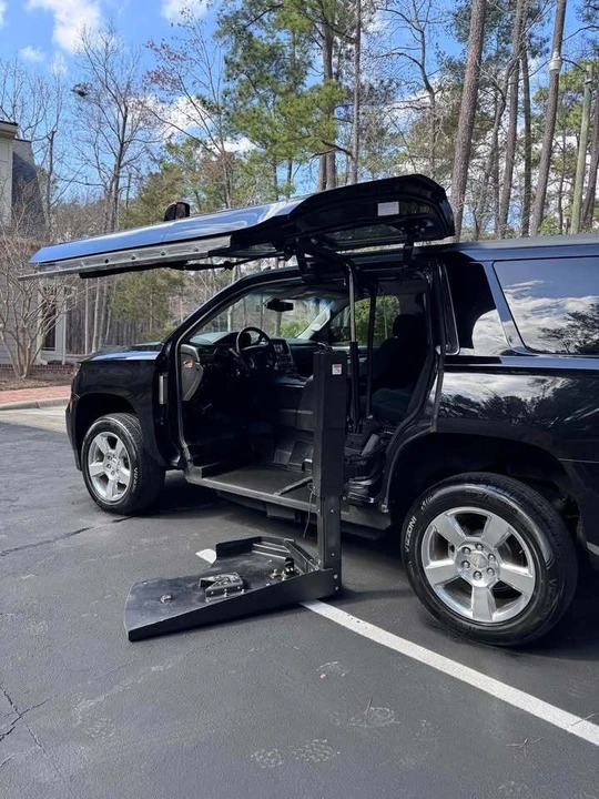 2017 Chevrolet Tahoe 4th Gen - Image 2 of 19