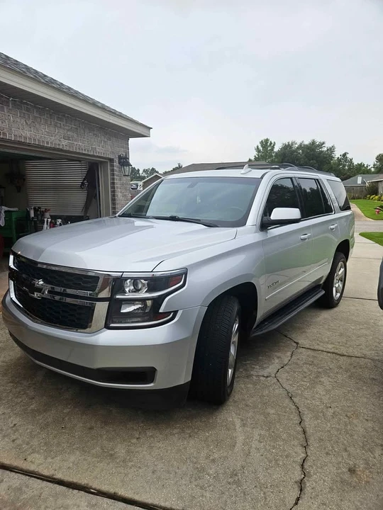 2017 Chevrolet Tahoe 4th Gen - Image 2 of 12