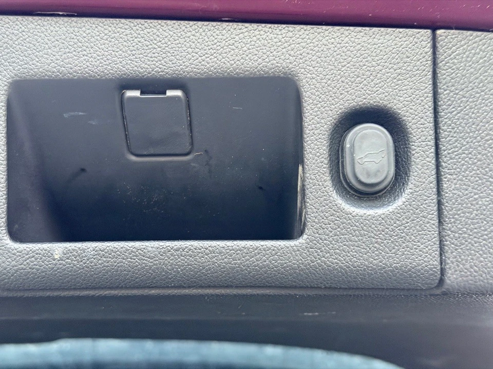 2017 Chevrolet Tahoe 4th Gen - Image 10 of 21