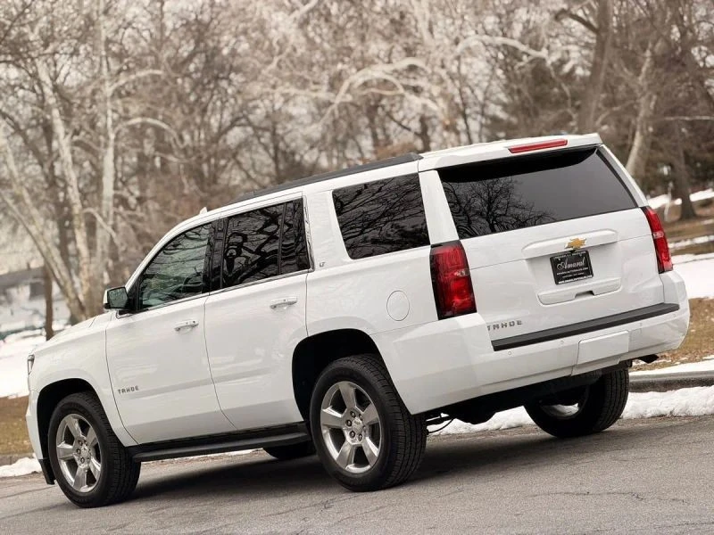 2017 Chevrolet Tahoe 4th Gen - Image 5 of 12