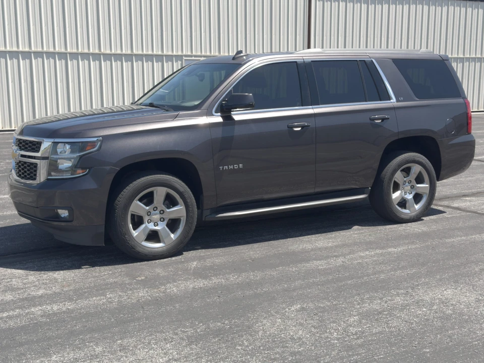 2017 Chevrolet Tahoe 4th Gen - Image 2 of 31