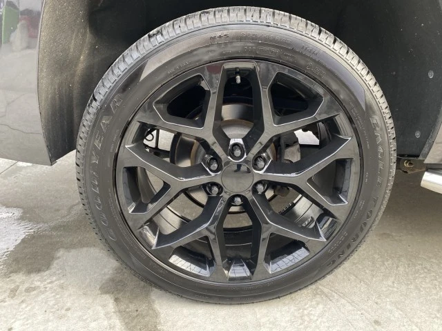 2017 Chevrolet Tahoe 4th Gen - Image 18 of 21