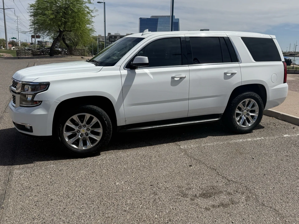 2017 Chevrolet Tahoe 4th Gen - Image 3 of 24