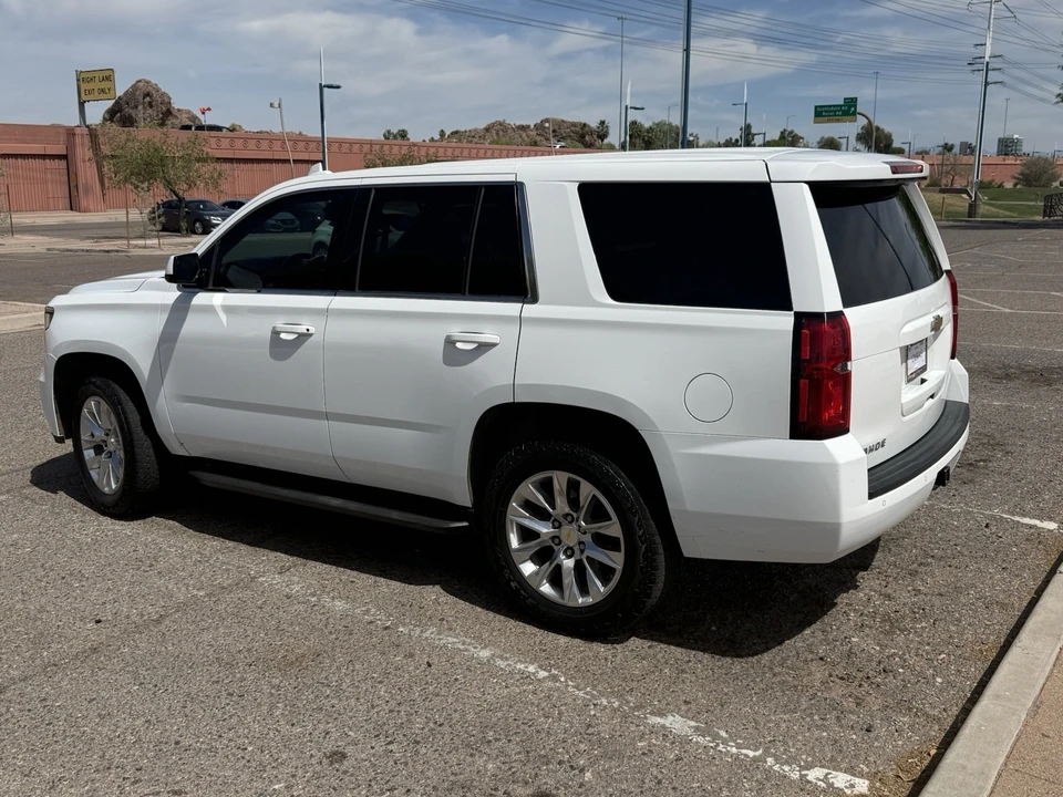 2017 Chevrolet Tahoe 4th Gen - Image 2 of 24