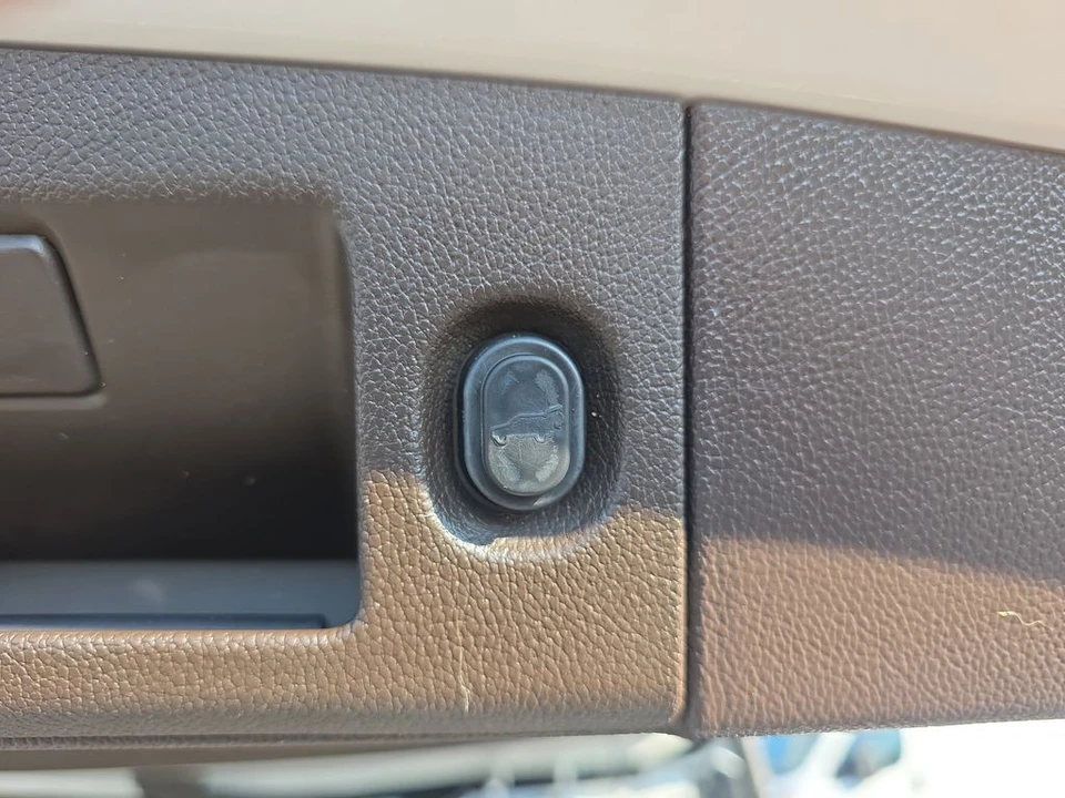 2017 Chevrolet Tahoe 4th Gen - Image 9 of 12