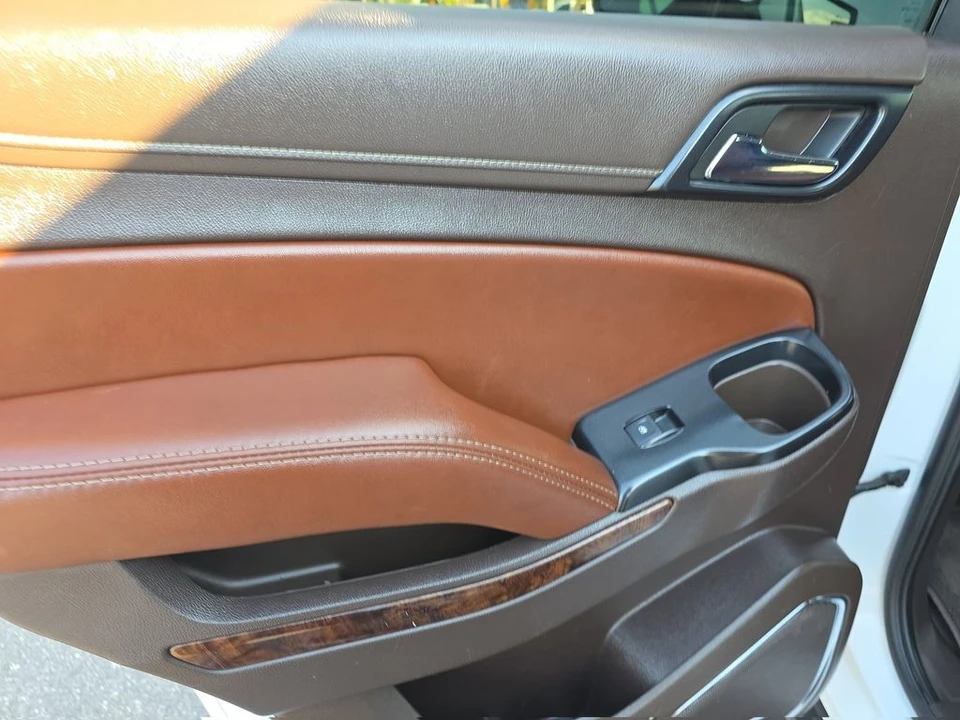 2017 Chevrolet Tahoe 4th Gen - Image 10 of 12