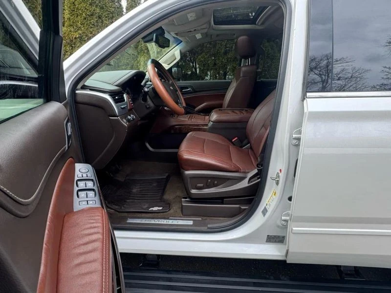 2017 Chevrolet Tahoe 4th Gen - Image 10 of 12