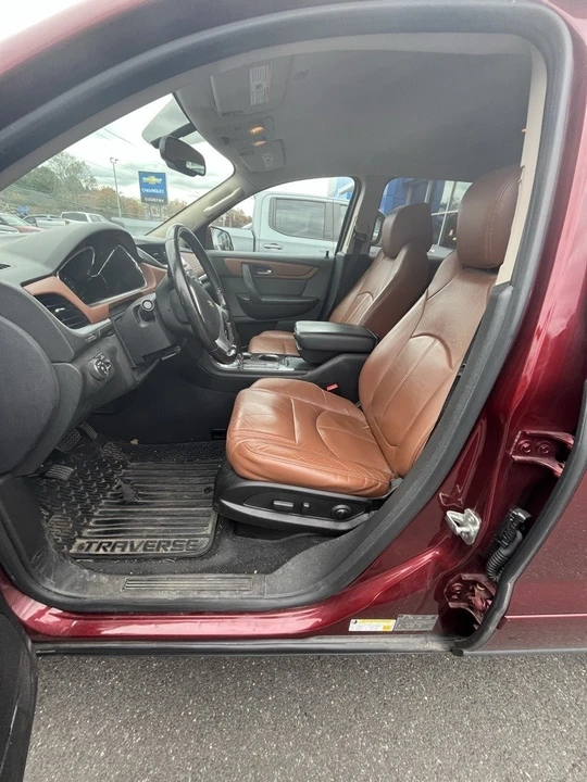 2017 Chevrolet Traverse - Image 9 of 12