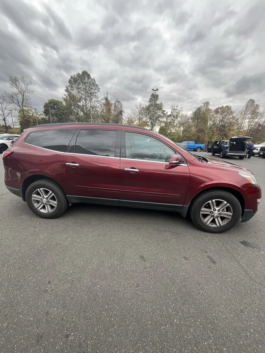 2017 Chevrolet Traverse - Image 2 of 12