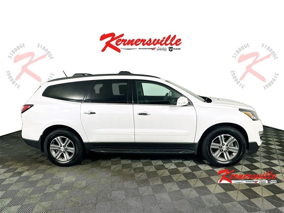 2017 Chevrolet Traverse - Image 8 of 12