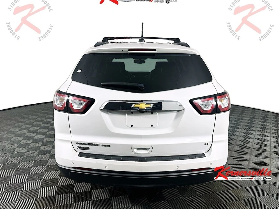 2017 Chevrolet Traverse - Image 6 of 12