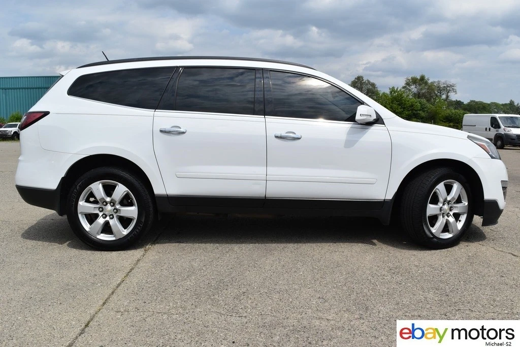 2017 Chevrolet Traverse - Image 4 of 24