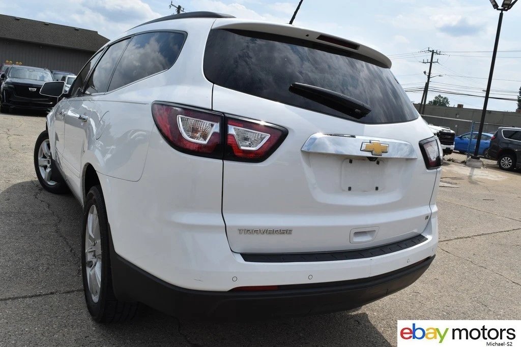 2017 Chevrolet Traverse - Image 6 of 24