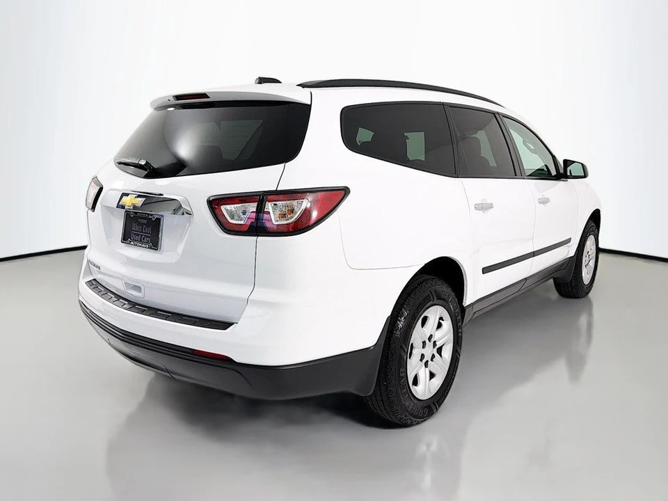 2017 Chevrolet Traverse - Image 7 of 12