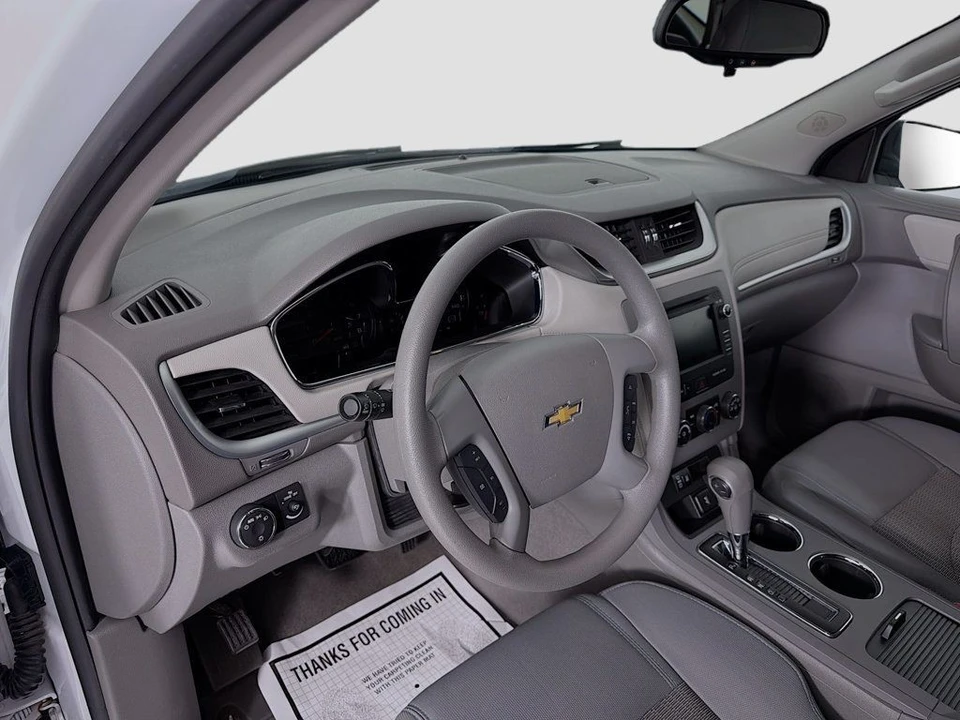 2017 Chevrolet Traverse - Image 9 of 12