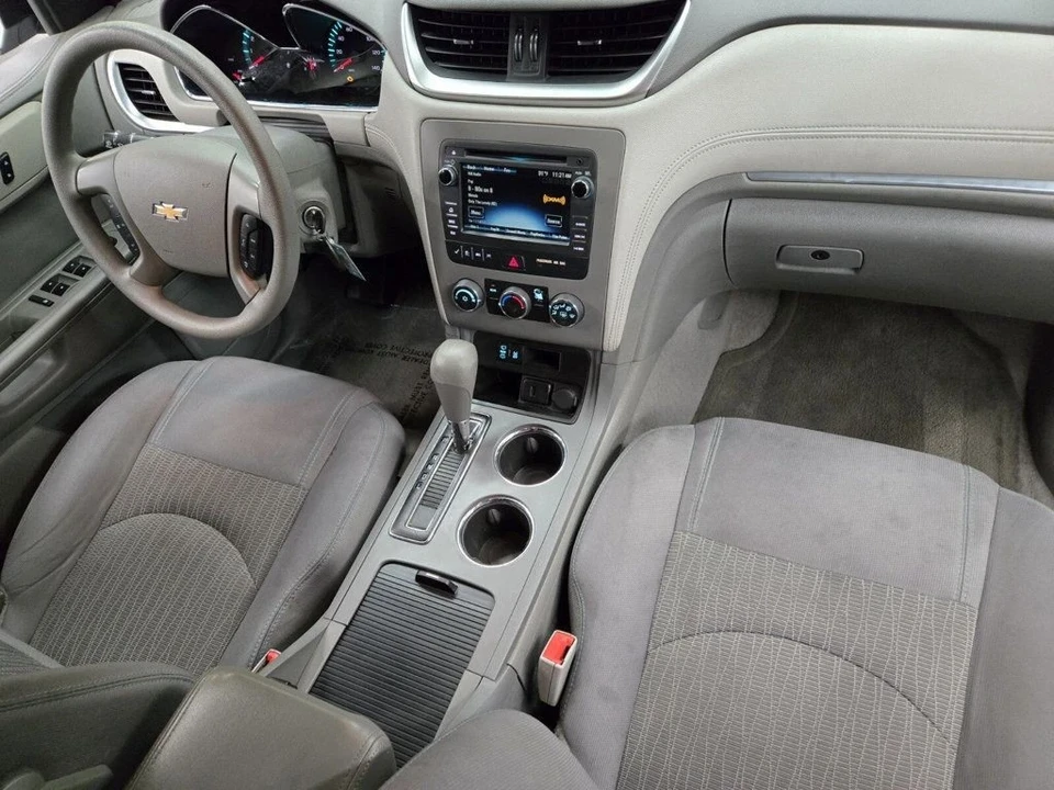 2017 Chevrolet Traverse - Image 13 of 21
