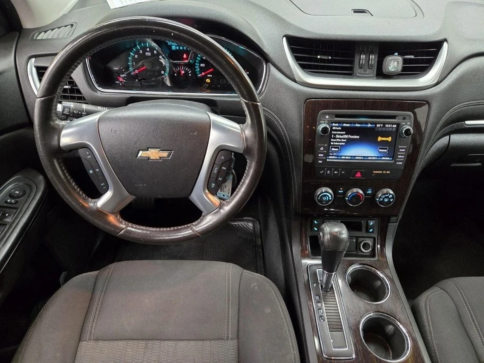 2017 Chevrolet Traverse - Image 9 of 21