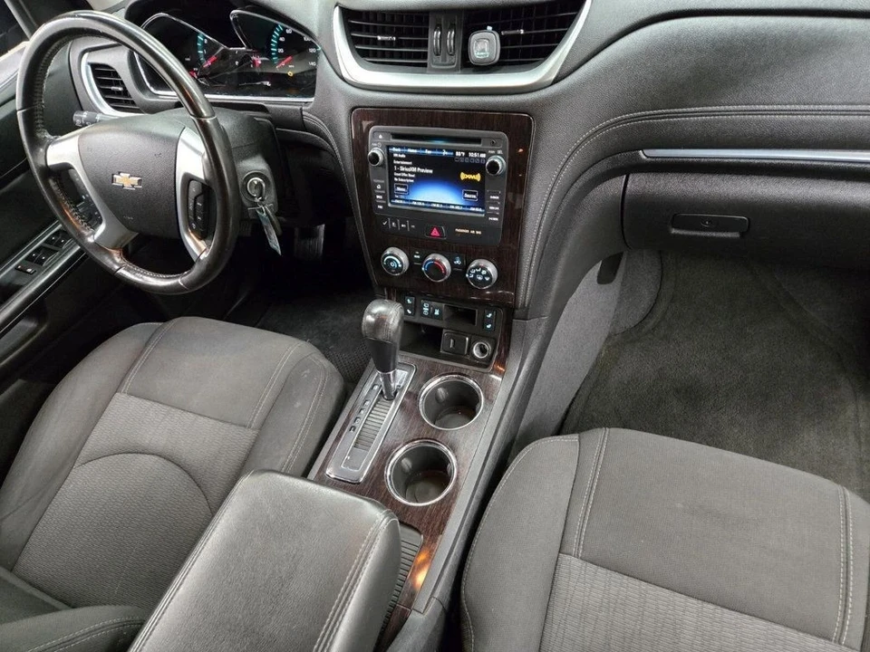 2017 Chevrolet Traverse - Image 13 of 21