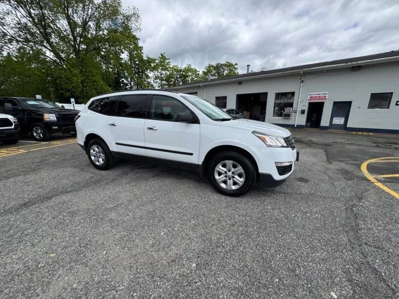 2017 Chevrolet Traverse - Image 8 of 12