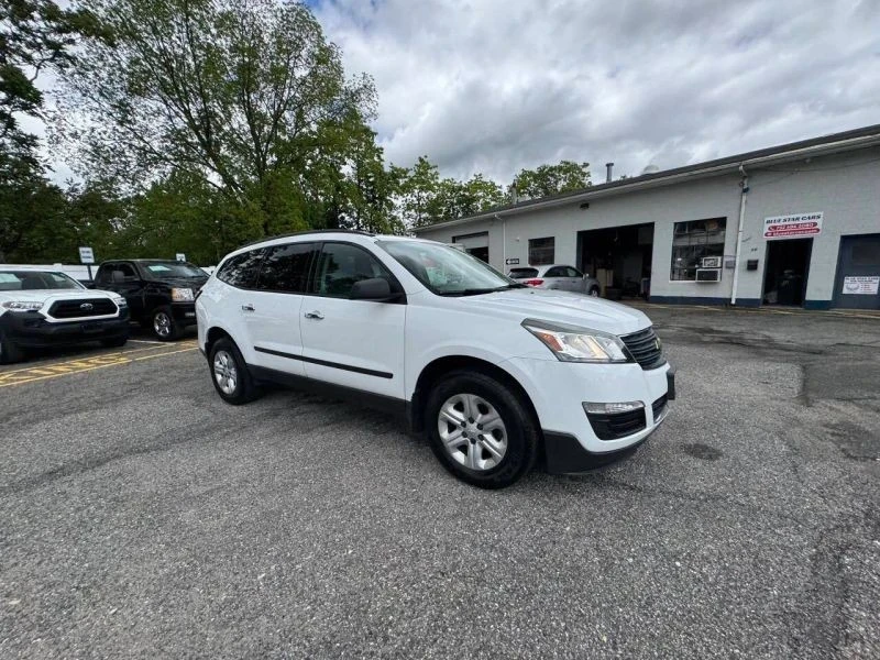 2017 Chevrolet Traverse - Image 7 of 12