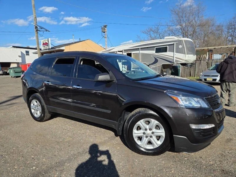 2017 Chevrolet Traverse - Image 11 of 12