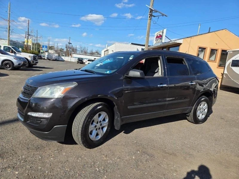 2017 Chevrolet Traverse - Image 3 of 12