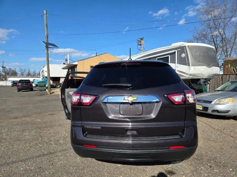 2017 Chevrolet Traverse - Image 6 of 12