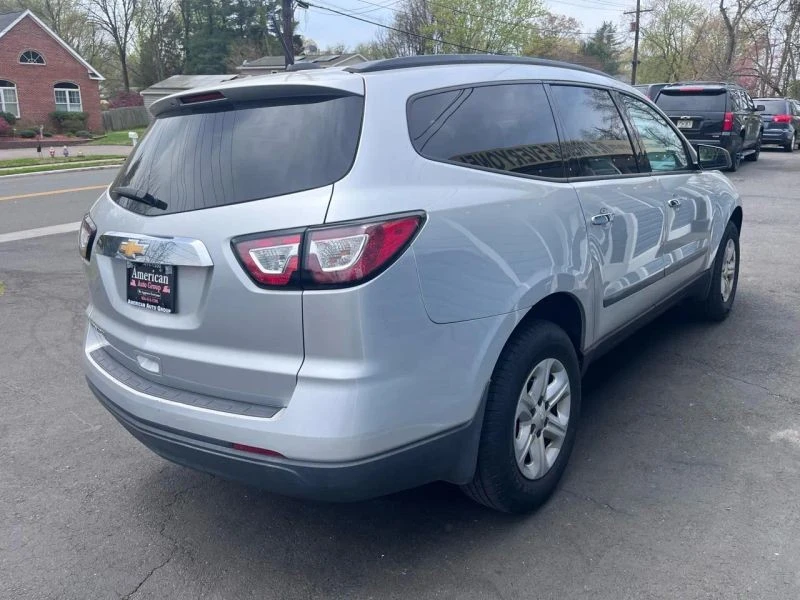 2017 Chevrolet Traverse - Image 6 of 12