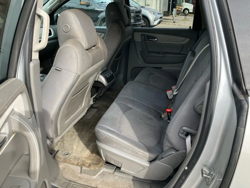 2017 Chevrolet Traverse - Image 9 of 20
