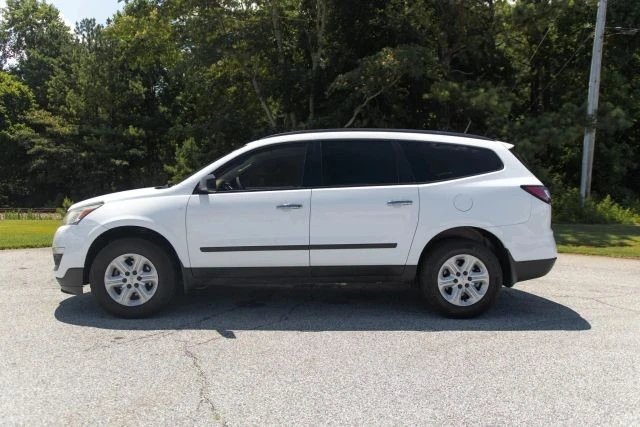 2017 Chevrolet Traverse - Image 2 of 21