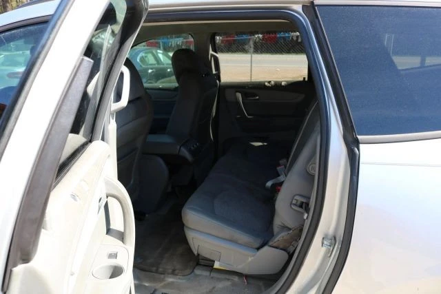 2017 Chevrolet Traverse - Image 10 of 13